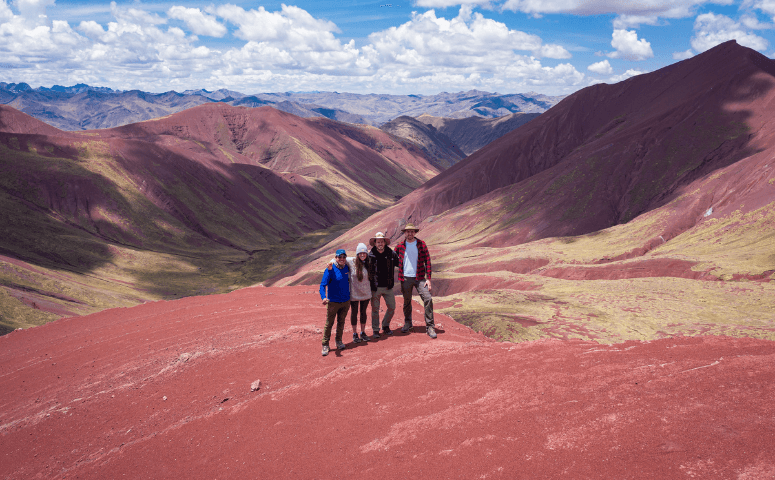 Differences Rainbow Mountain Vinicunca & Rainbow Mountain Palccoyo