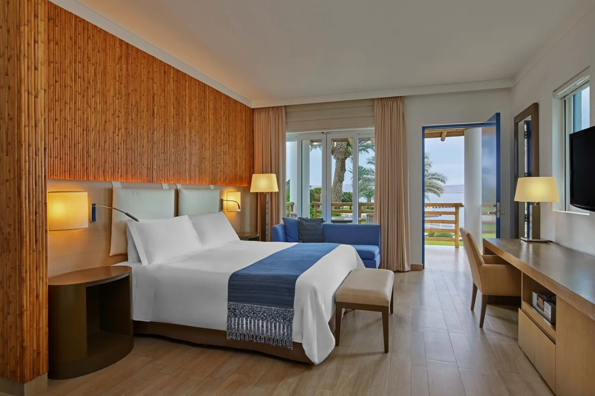 Hotel room in paracas with ocean view with Exploor Peru