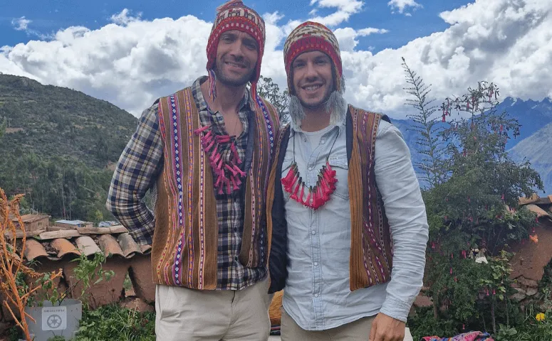 Travelers Misminay community Sacred Valley Peru - Misminay Community Exploor Peru