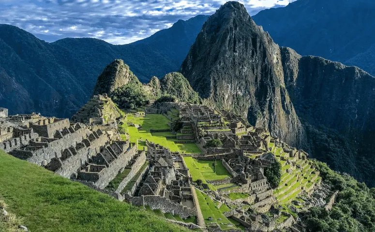 Ruins machu picchu with Exploor Peru